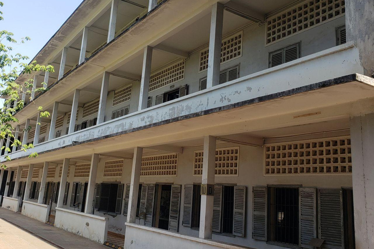Phnom Penh: Silk Island, Killing Fields, and S-21 Tour