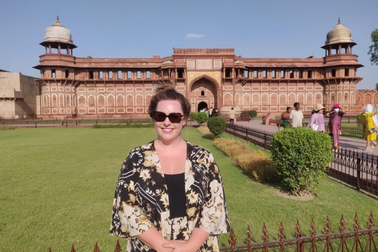 Taj Mahal - prywatna jednodniowa wycieczka z Delhi - All InclusiveTylko samochód + kierowca + przewodnik