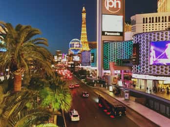 Las Vegas: Private Limousinen-Stadtrundfahrt mit Champagner Las Vegas: Private Limousinen-Stadtrundfahrt mit Champagner