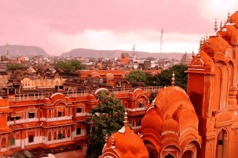 Visita guiada a pie por la Divinidad de Jaipur con un lugareño