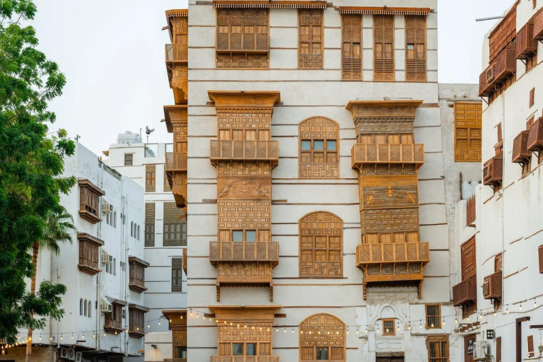 جدة: جولة إرشادية في المدينة القديمة والكورنيش والمسجد العائمجدة: يوم كامل خاص وفخم.