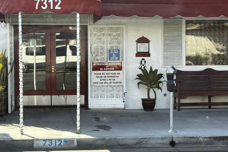 Los Angeles : circuit en limousine premium sur les traces des meurtres de la famille MansonLos Angeles : Visite guidée en limousine de luxe sur les lieux des meurtres de la famill