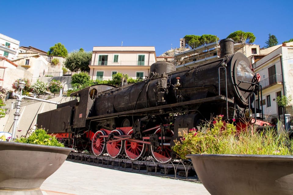 Reggio Calabria, Private Walking Tour of Greek Bova - Housity
