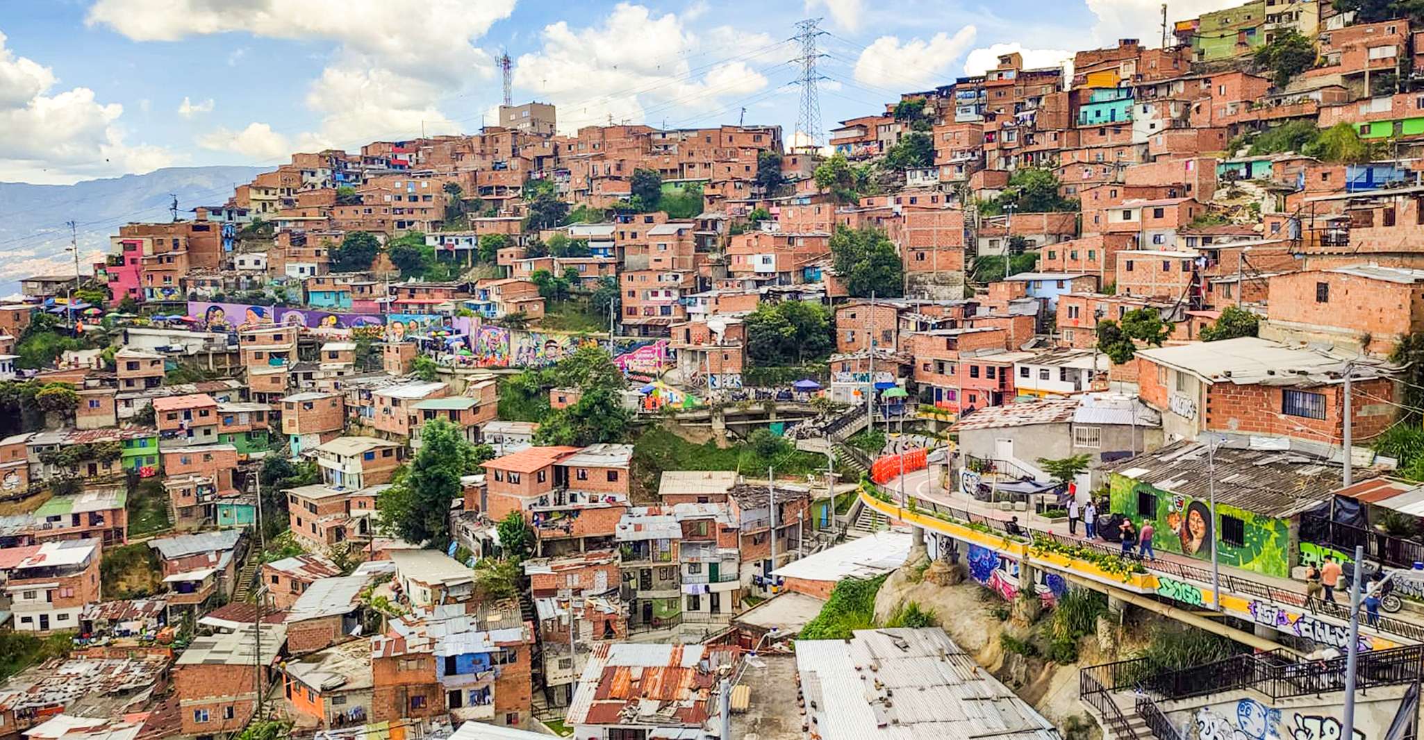 Medellin, Comuna 13 History & Graffiti Tour with Cable Car - Housity