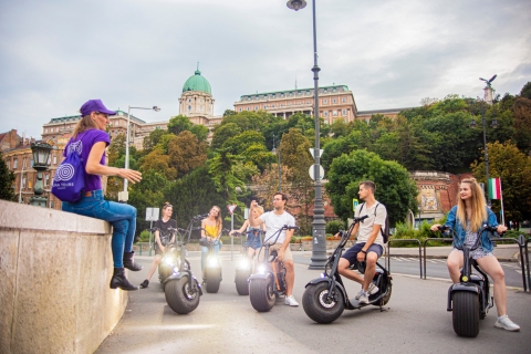 Budapest: Geführte E-Scooter-TourenGroße Stadtrundfahrt auf dem Luna E-Scooter