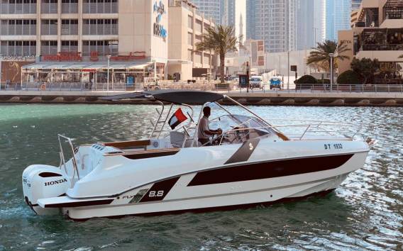 Luxus Dubai Sea Escape: Schwimmen, Tan, Sightseeing!