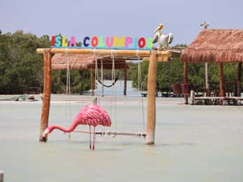 Progreso: Pase de un día para Isla Columpios y Pig Beach Club
