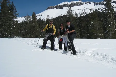 Lake Tahoe: Snowshoeing Guided Tour