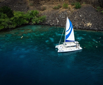 From Keauhou Bay: Snorkel Cruise to Captain Cook's Monument