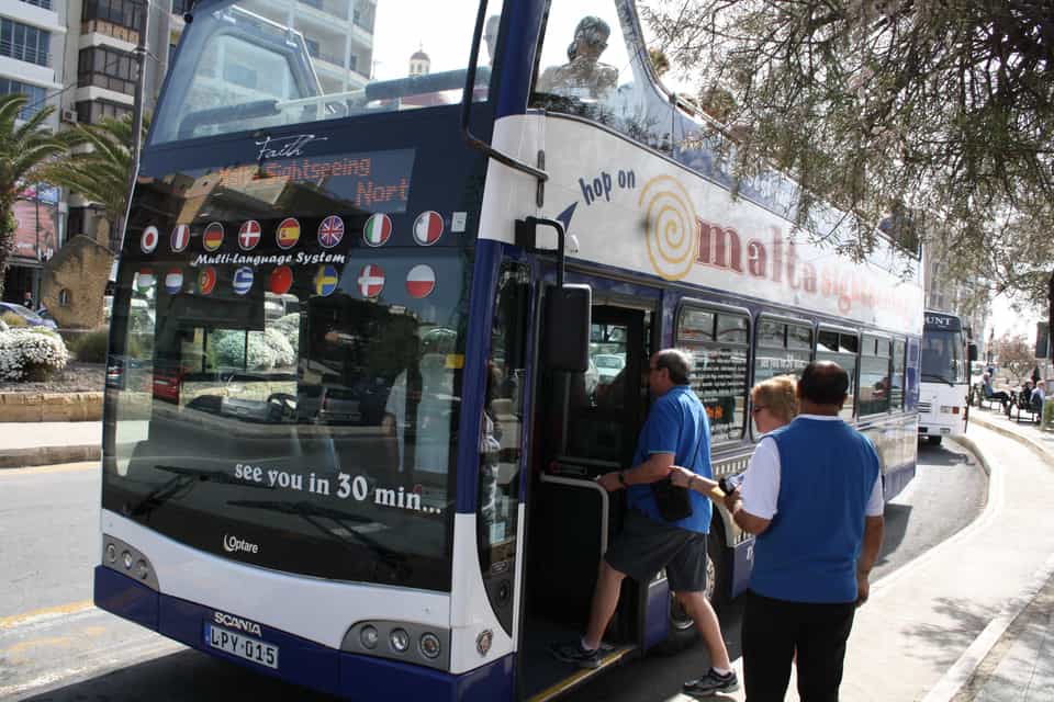 Hop-on/Hop-off-Bus in Valletta