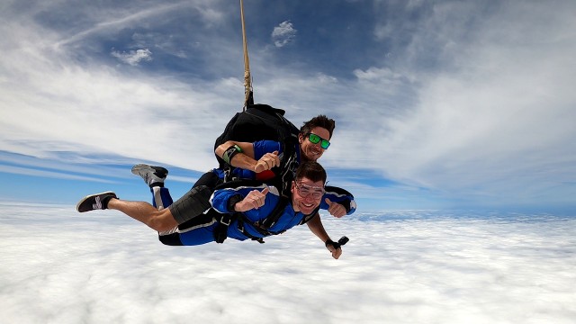 Visit Sydney Tandem Skydive with Optional Transfers in Picton