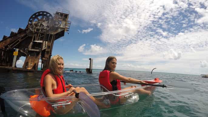brisbane heldagstur til moreton island med kajakkpadling