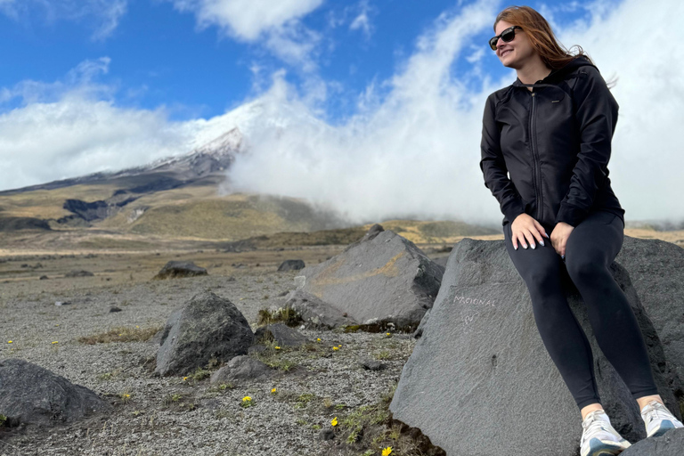 From Quito: Explore Cotopaxi and Baños in one day