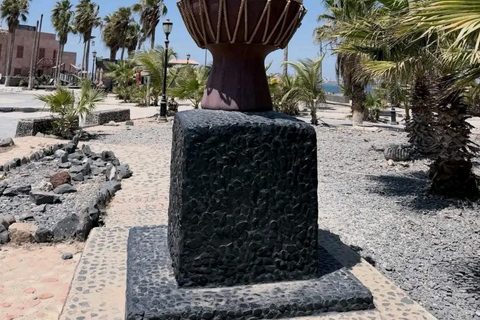 Saly: Dakar City and Goree Island Tour with Pickup