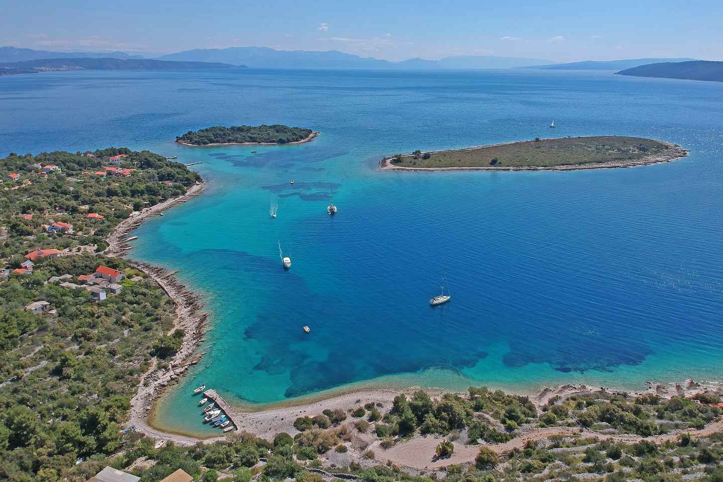 探索三岛:托罗吉尔出发半日快艇游