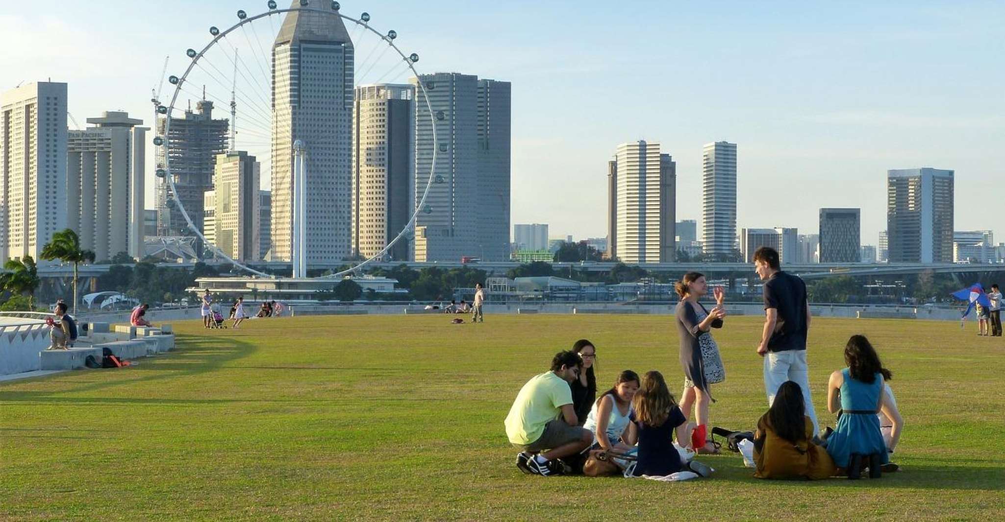 Singapore: Day Tour for Sentosa, Gardens by the Bay, Flyer