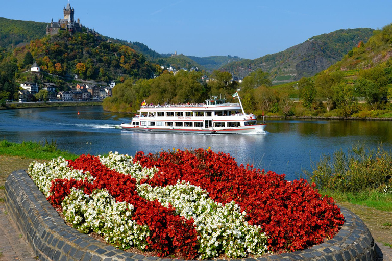 Cochem: Panorama-Schiff-Tour 1 Stunde bis Ernst und zurückCochem: Rundfahrt mit dem Schiff 1 Stunde hin und zurück