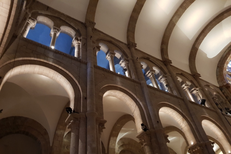 Saint-Jacques-de-Compostelle: visite guidée de la cathédrale et du muséeVisite guidée en anglais