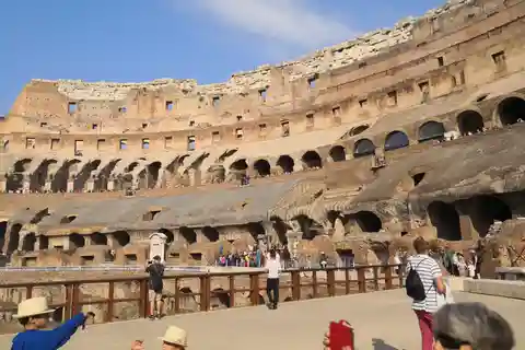 Tour combo Colosseo, Roma Antica e Sera