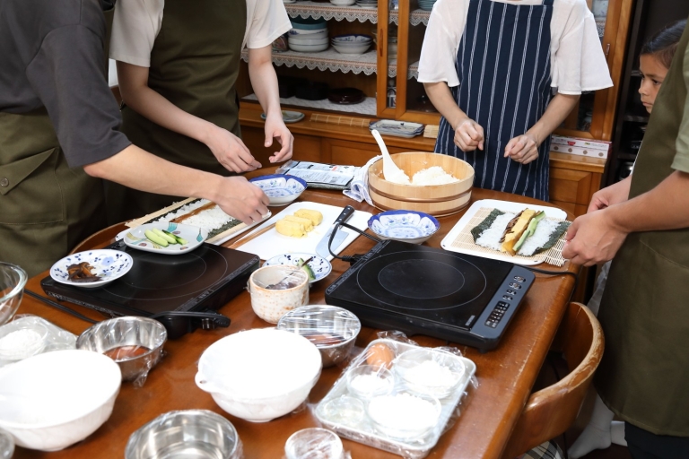 Kyoto: Japanese Cooking Class with licensed Guide