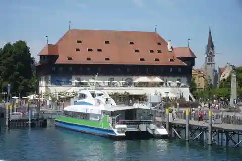 Konstanz: Stadtführung privé mit Weinprobe