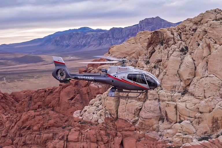 Las Vegas: Excursión en helicóptero por el Cañón de las Rocas RojasExcursión en helicóptero al atardecer