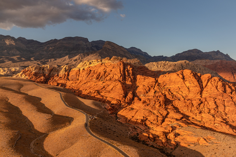 Las Vegas: Excursión en helicóptero por el Cañón de las Rocas RojasExcursión en helicóptero al atardecer