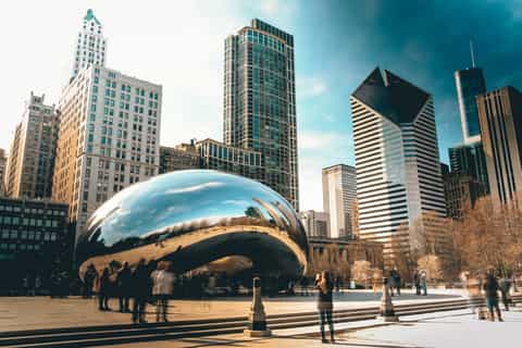 Chicago: Millennium Park Exploration Game & Self-Guided Tour