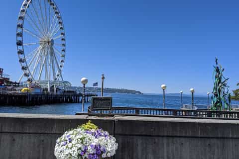 Seattle: Downtown Exploration Game & Self-Guided Tour