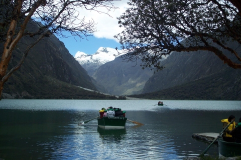 Ancash: Trekking a Llanganuco y Laguna de Yungay |Día completo|
