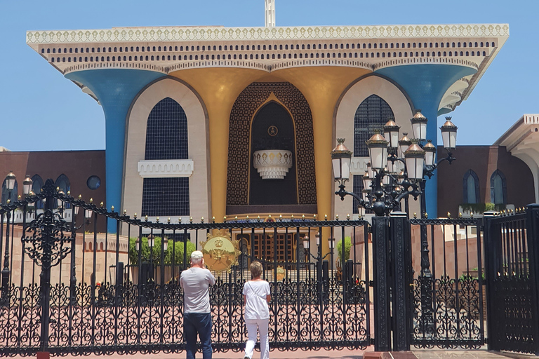 Höjdpunkter i Muscat stadsrundtur i privat bil med guide