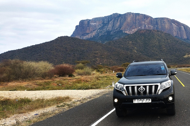 Nairobi: Traslados al aeropuerto y al hotel con Taroska Executives