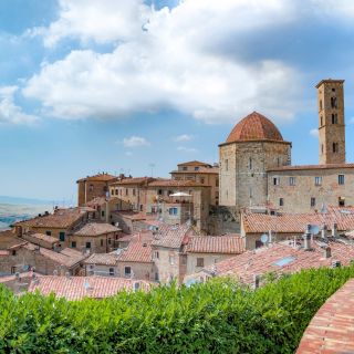 San Gimignano e Volterra: trasferimento privato da Firenze