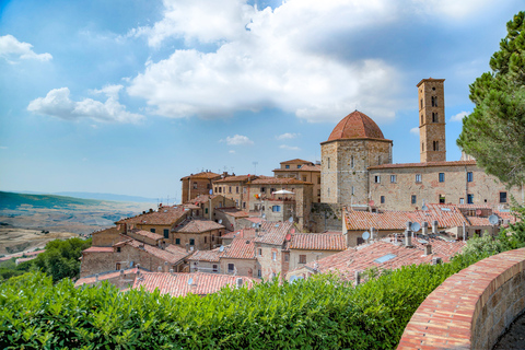 San Gimignano &amp; Volterra: Private Transfer from Florence