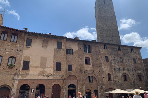 San Gimignano & Volterra: Privater Transfer von Florenz