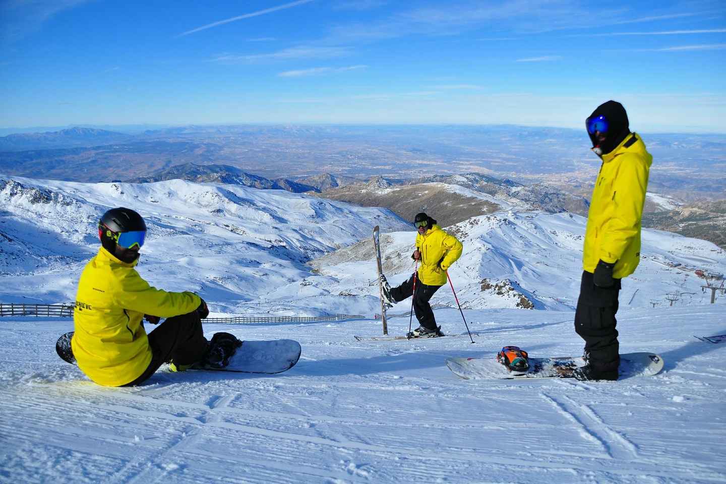 Sierra Nevada: Ski or Snowboard Lesson with Instructor