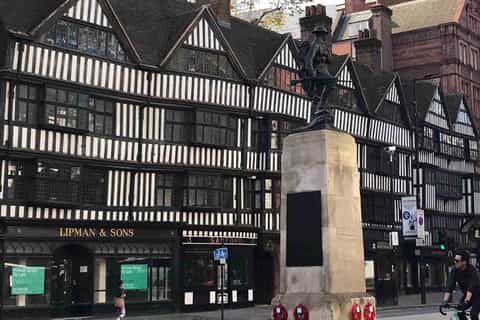 London: Charles Dickens City Exploration Game