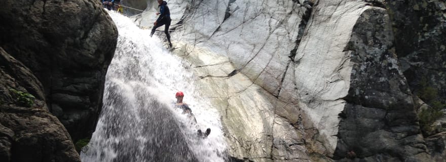 Région de Corte : canyoning ludique à Verghellu