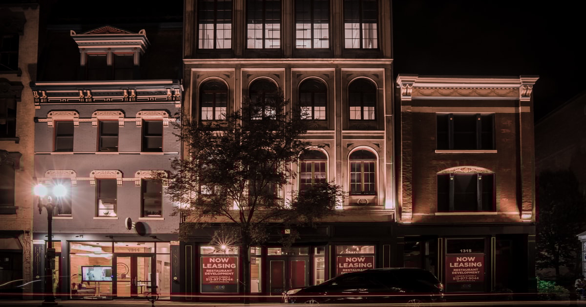 cincinnati-guided-walking-ghost-tour-getyourguide