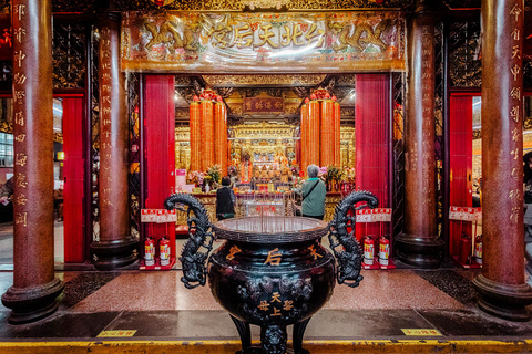 Taipei: Formosa Flavours Food Tour with 12+ Tastings