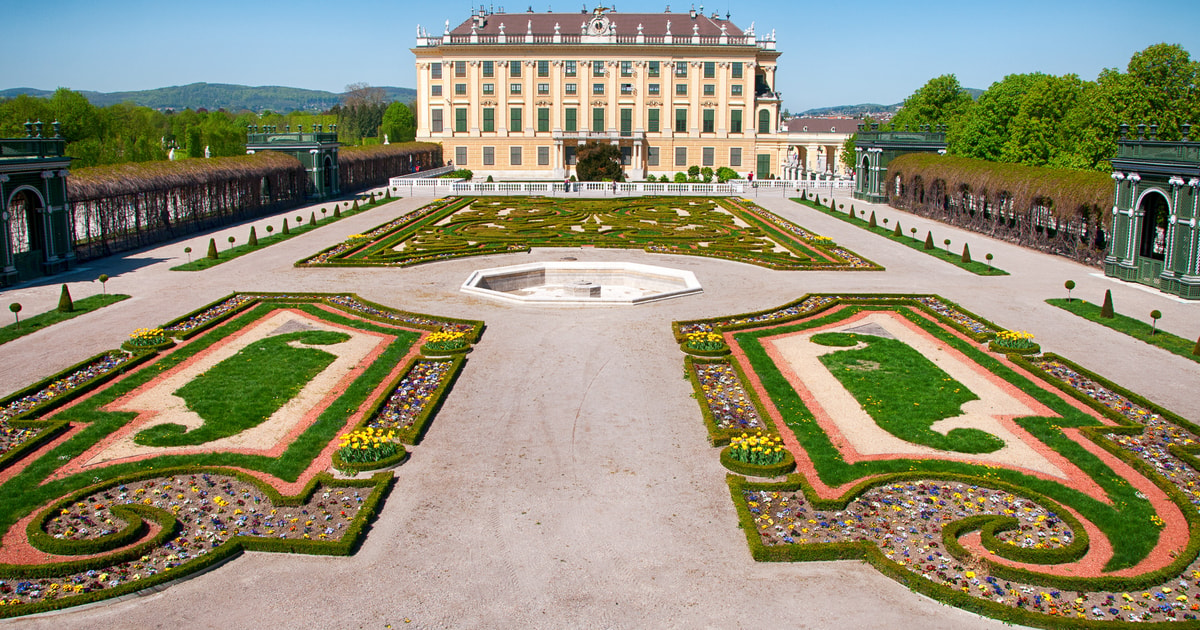 Palácio De Schönbrunn: Tour Pelos Jardins | GetYourGuide