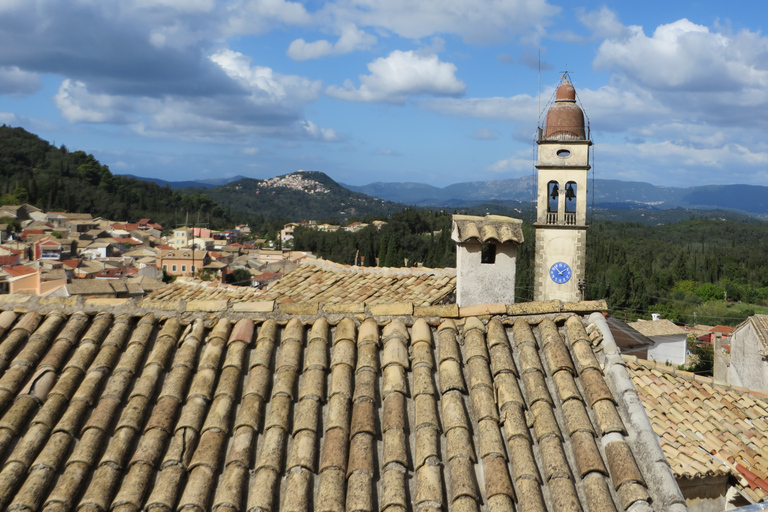 Corfu: Pelekas - Sinarades Villages privétourTour met Engels sprekende chauffeur