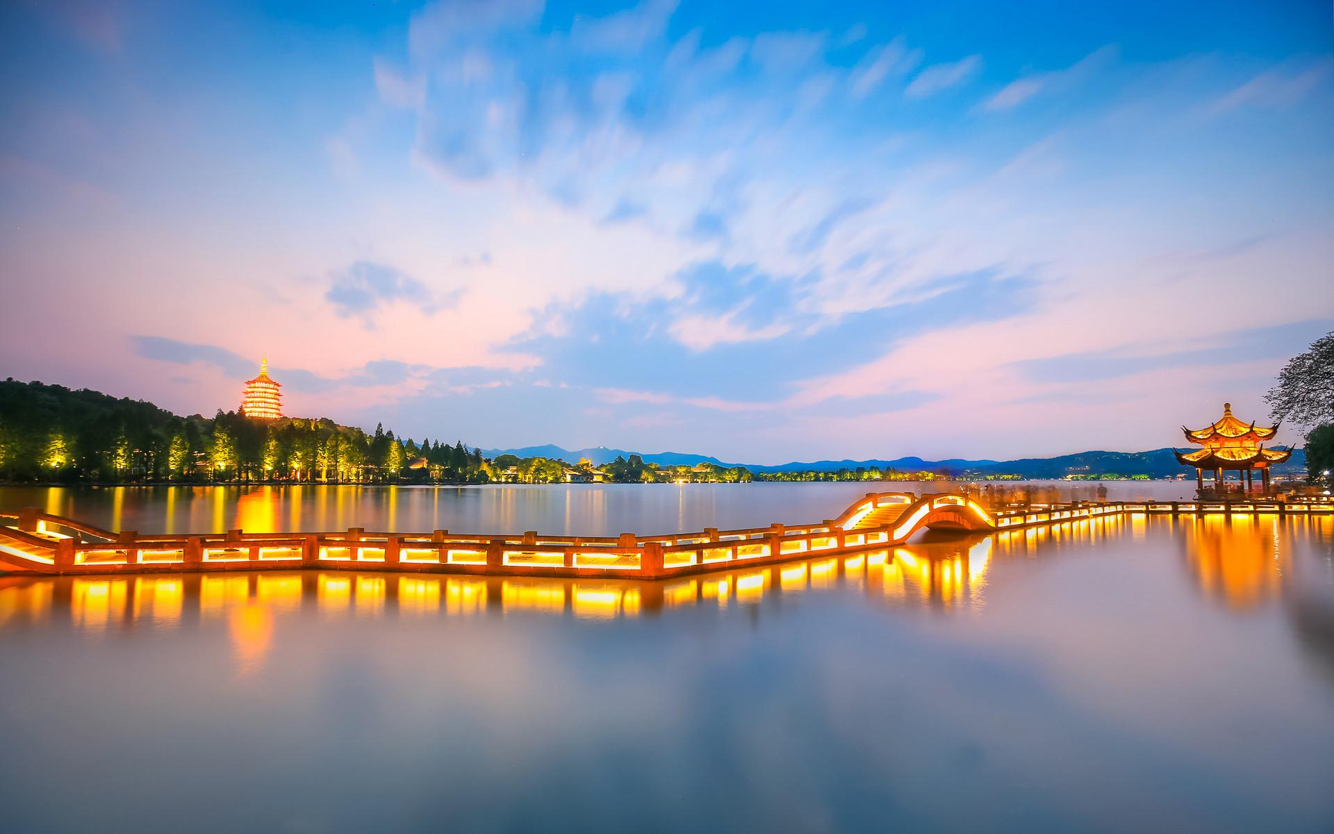 Hangzhou: 2-tägige Tour zum Westsee und zur Meijiawu-Teeplantage