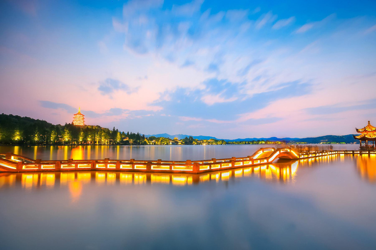 Hangzhou: West Lake and Meijiawu Tea Plantation 2-Day Tour