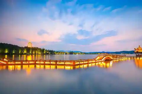 Hangzhou : circuit de 2 jours au lac de l'Ouest et à la plantation de thé Meijiawu