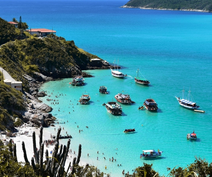 From Rio: Arraial do Cabo Day Trip with Boat Tour