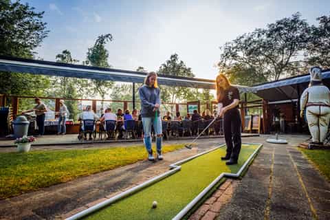 Rotterdam: Mini-Golf and Euromast Tower Admission Ticket