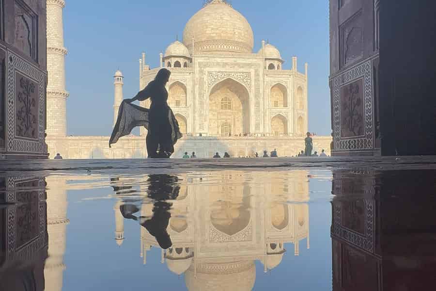 Agra: Taj Mahal & Rotes Fort ohne Anstehen mit Mittagessen. Foto: GetYourGuide Agra: Taj Mahal & Rotes Fort ohne Anstehen mit Mittagessen. Foto: GetYourGuide