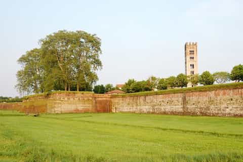 Lucca Sightseeing Bike Tour