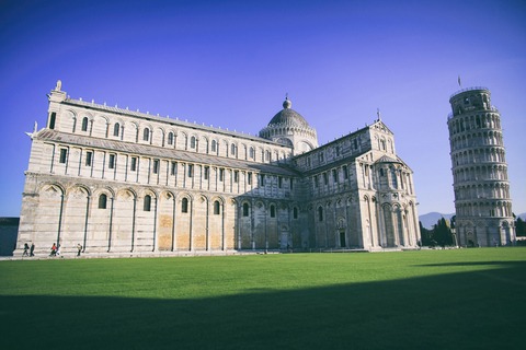 From Lucca to Pisa: Self-Guided Bike Tour Tour with Trekking Bike